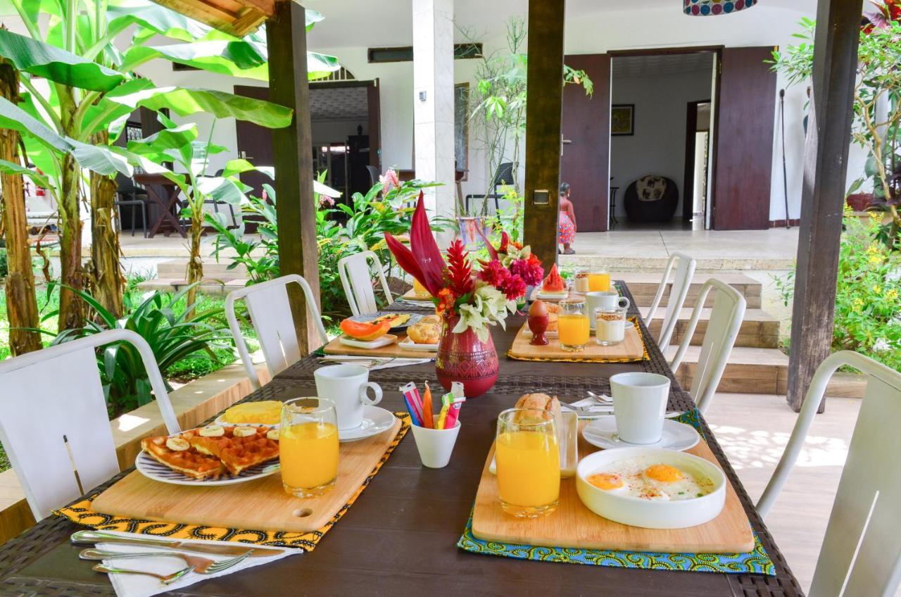 Gaia'S Garden B&B Abidjan Exterior photo