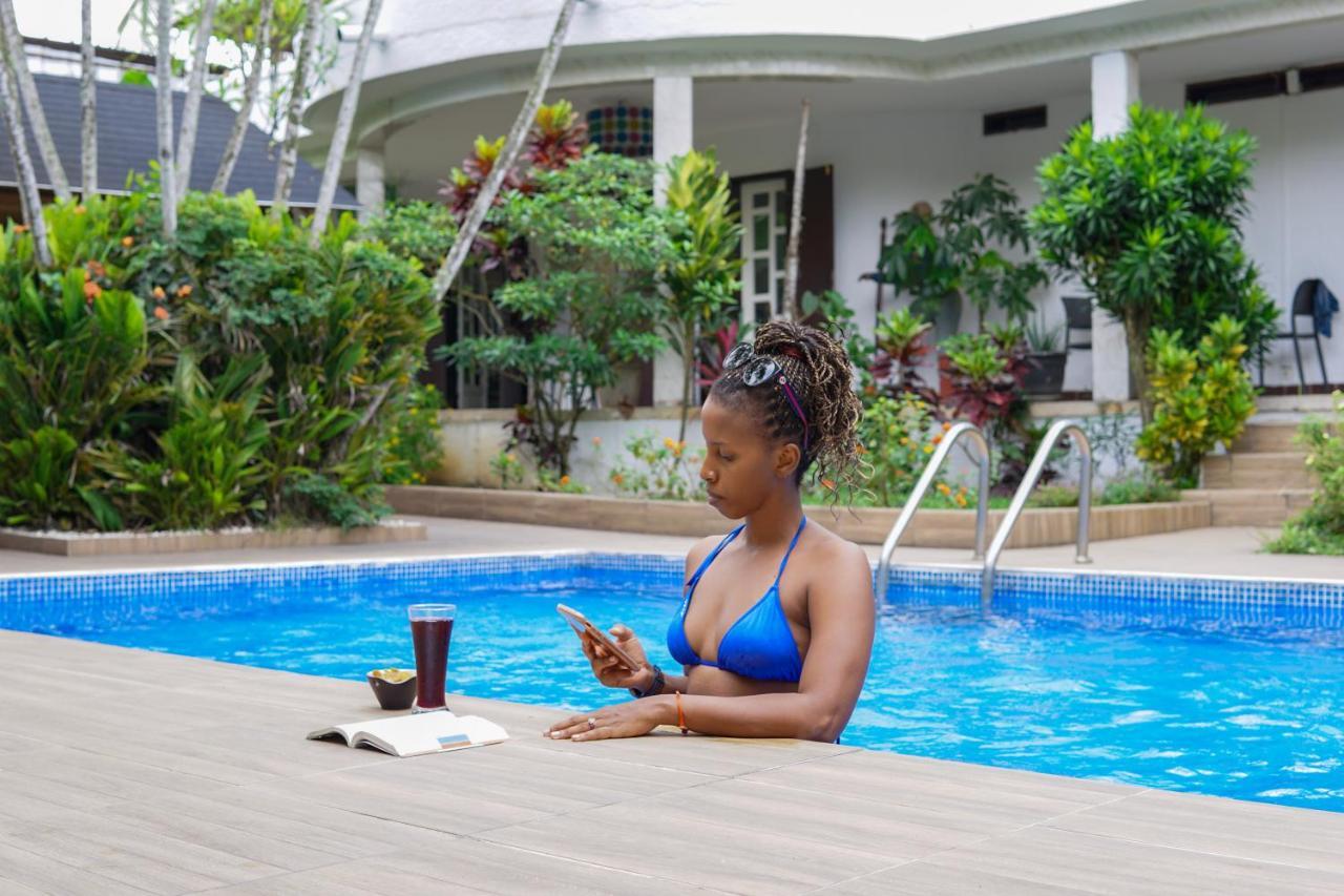 Gaia'S Garden B&B Abidjan Exterior photo